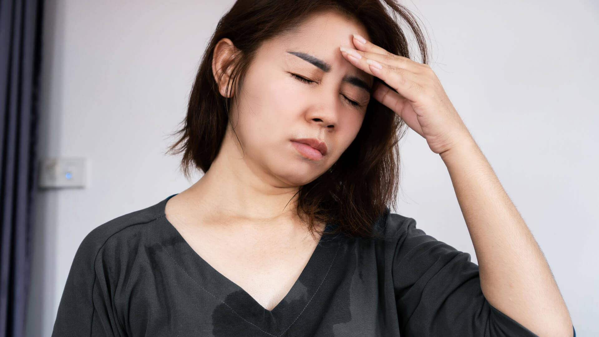 Woman with Headache Image